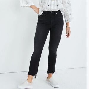 Madewell Cali Demi-Boot Jeans in Berkeley Black: Chewed-Hem Edition Size 28T